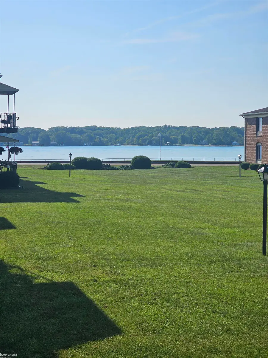 1900 River RD, Marysville, MI 48040 - #3