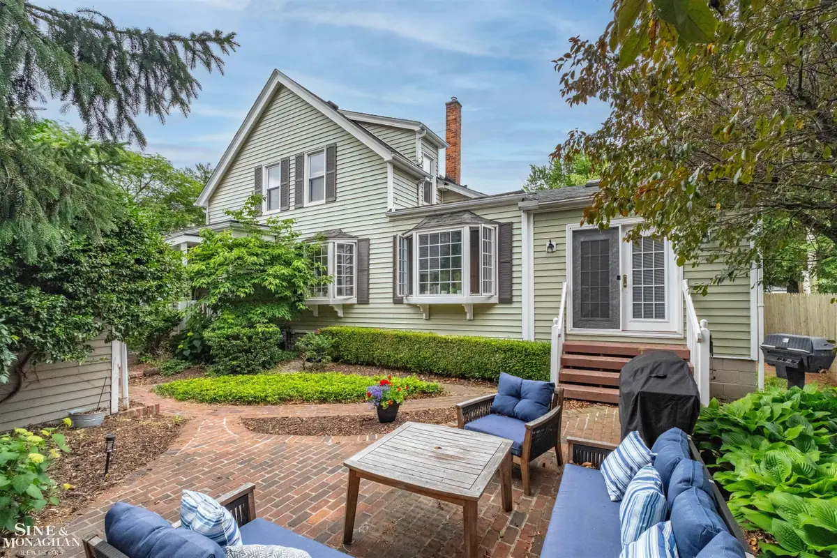 357 ROOSEVELT Pl. PL, Grosse Pointe, MI 48236 - #1