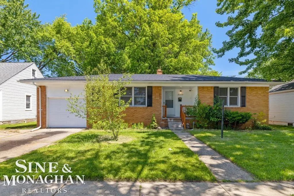 20933 Ridgemont RD, Harper Woods, MI 48225 - #1