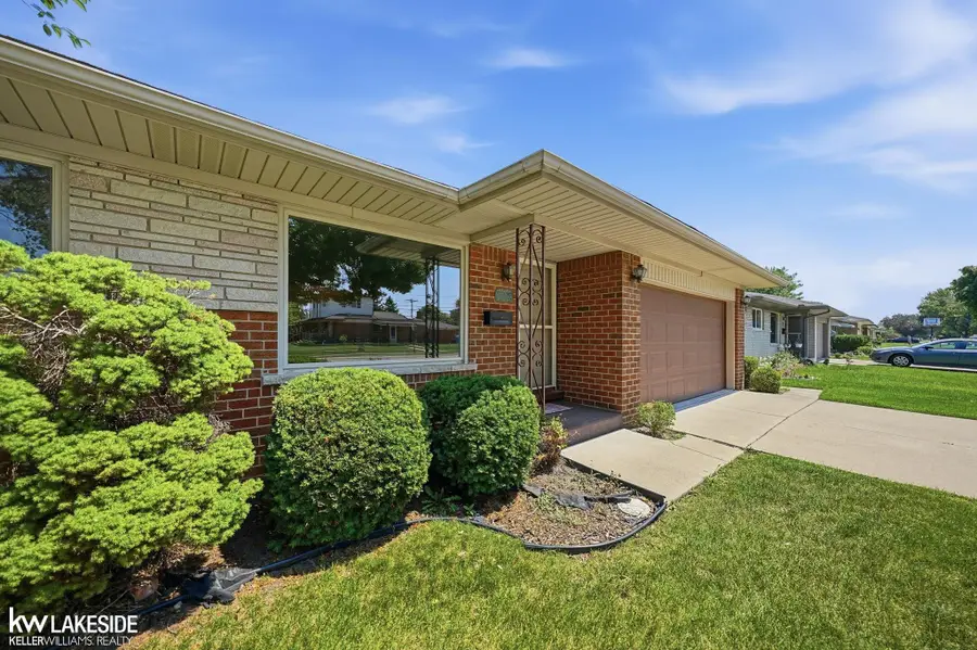 25318 Rubin RD, Warren, MI 48089 - #3
