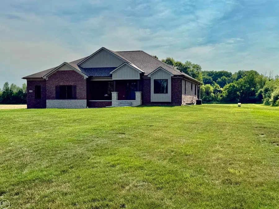 1538 Ashley LN, Allenton, MI 48002 - #2