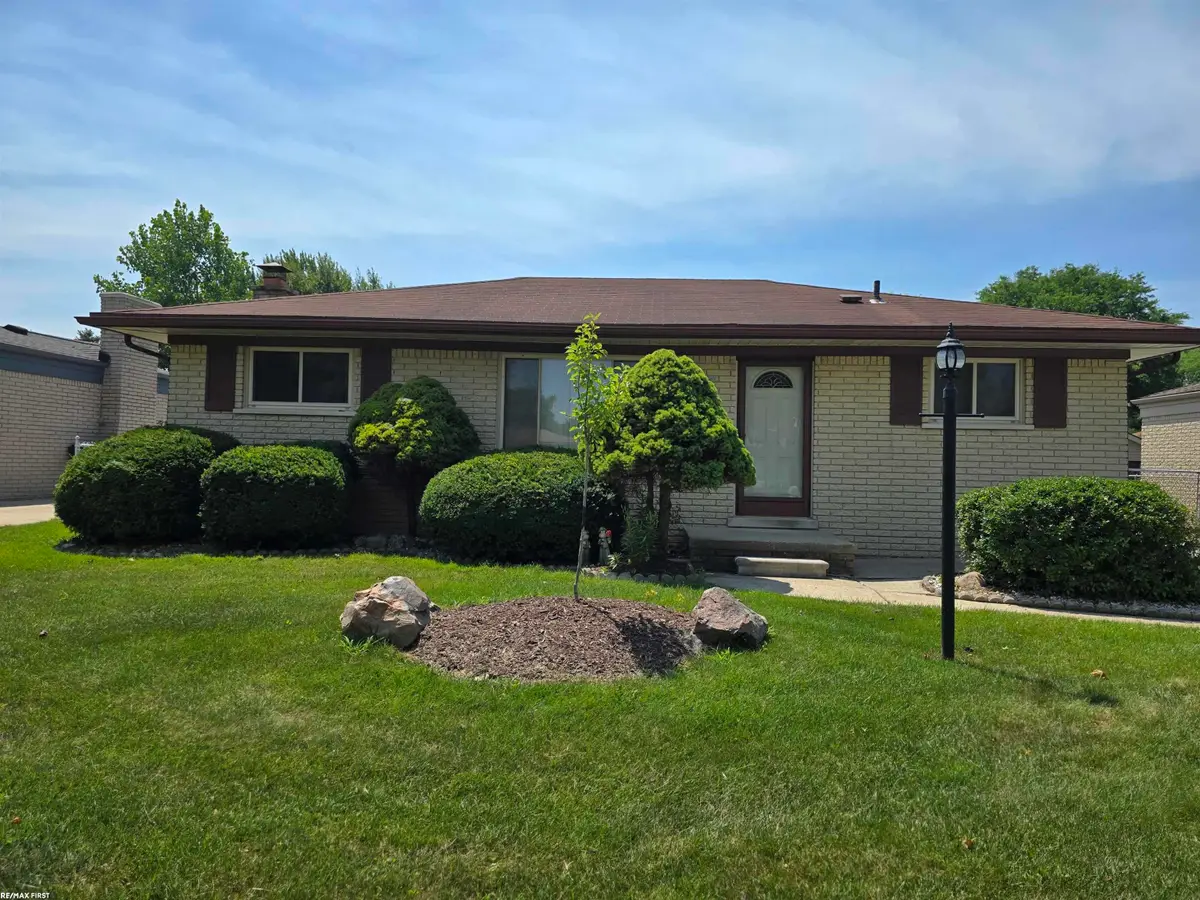 14968 Clemson DR, Sterling Heights, MI 48313 - #1