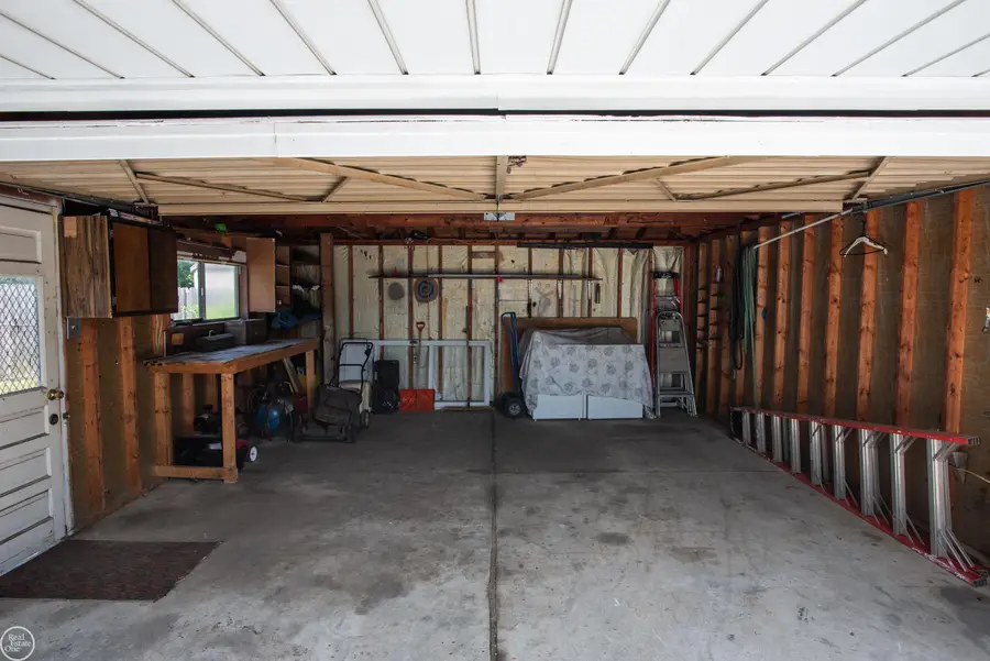 20723 Colman ST, Clinton Township, MI 48035 - #3