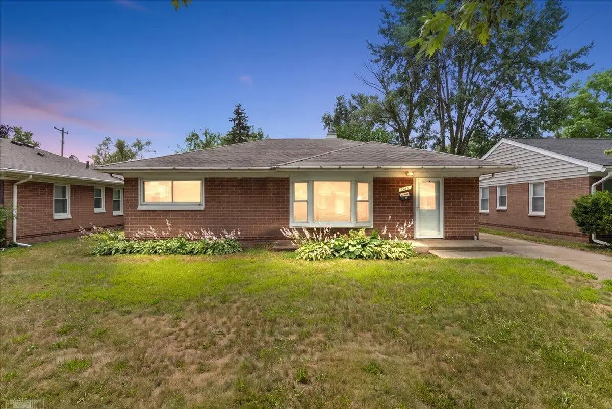 1218 E Hudson AVE, Madison Heights, MI 48071 - #1