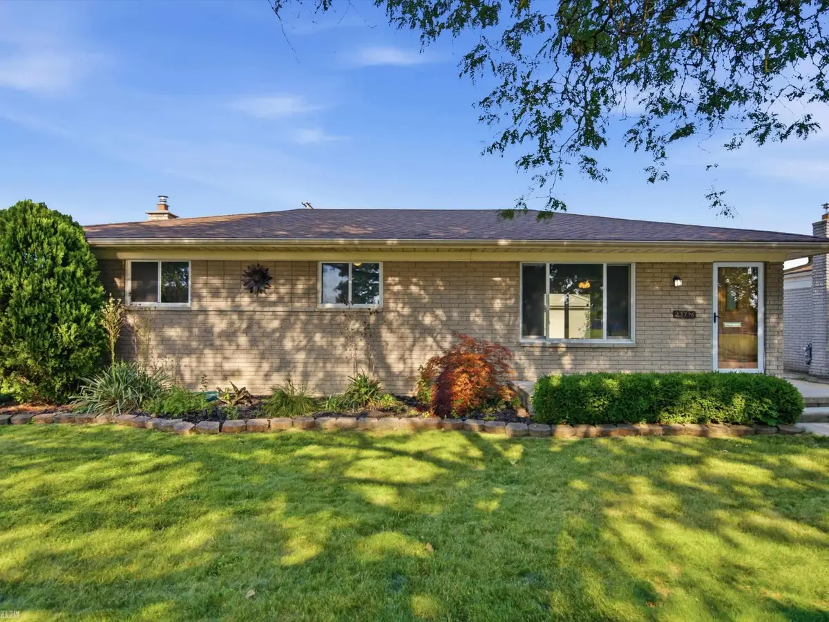 23716 Grove ST, Saint Clair Shores, MI 48080 - #1