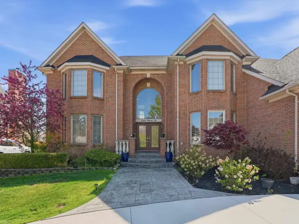 43340 Chester DR, SterlingHeights, MI 48314