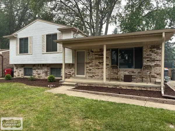 39791 Wolo CT, ClintonTownship, MI 48038