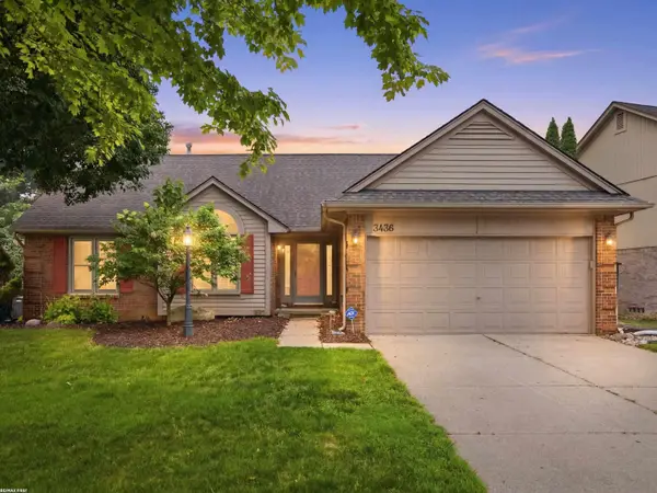 3436 Vardon DR, RochesterHills, MI 48307