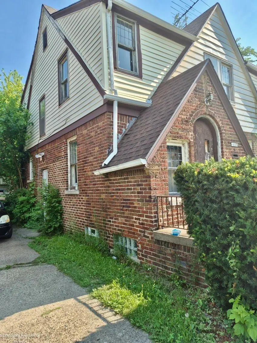 14045 Edmore DR, Detroit, MI 48205 - #2