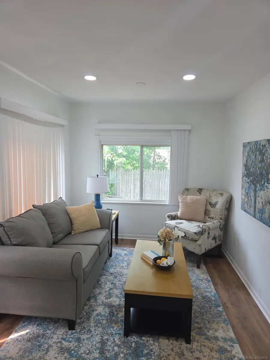 26786 barrington ST, Madison Heights, MI 48071 - #2