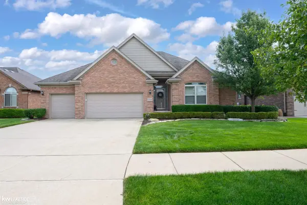 18508 Opal, Macomb, MI 48042