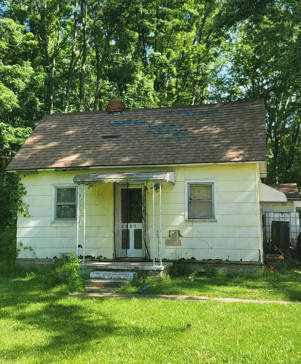2325 E Sanilac RD, Caro, MI 48723