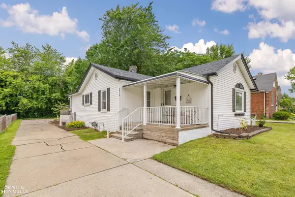 29719 Maplegrove ST, StClairShores, MI 48082