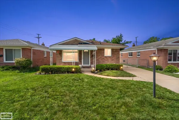 8340 Gerald AVE, Warren, MI 48093