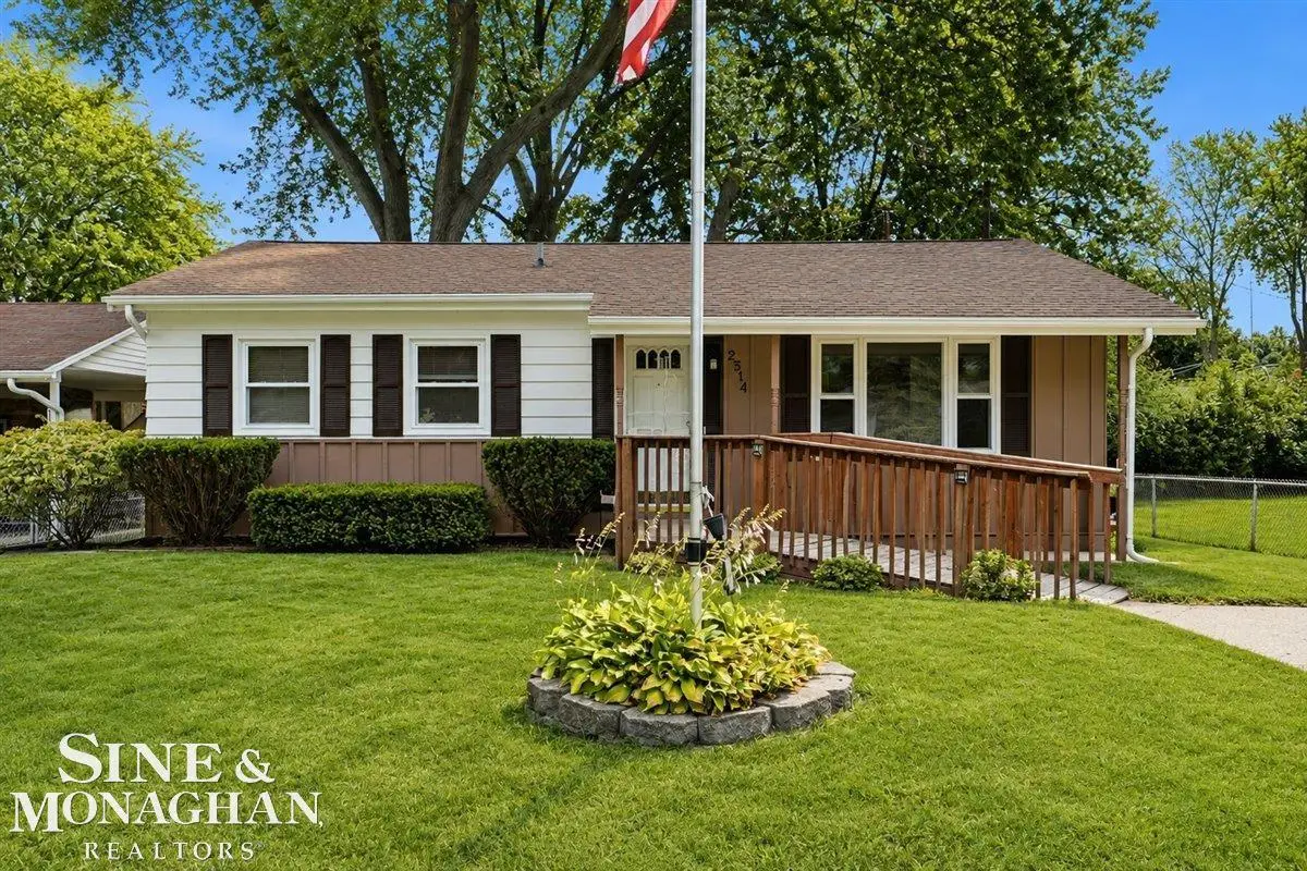 2514 22nd AVE, Port Huron, MI 48060 - #1