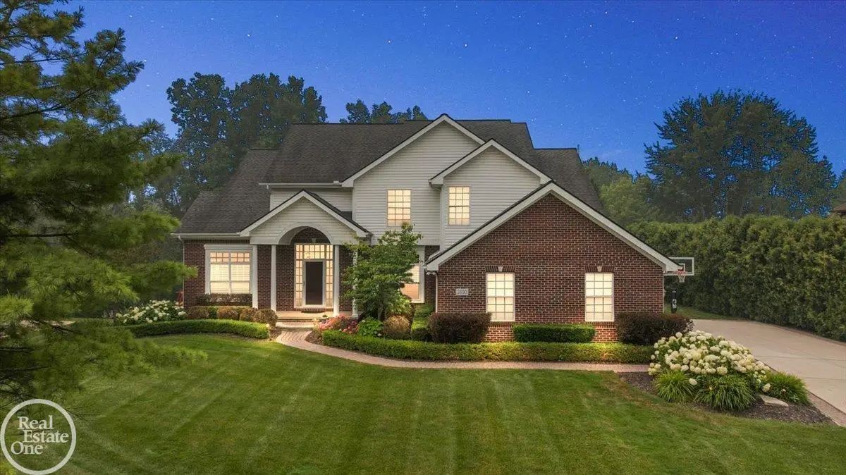3800 May Center RD, Orion, MI 48360 - #1