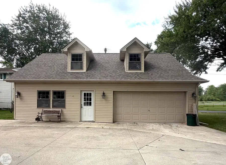 8319 River RD, Cottrellville, MI 48039 - #2