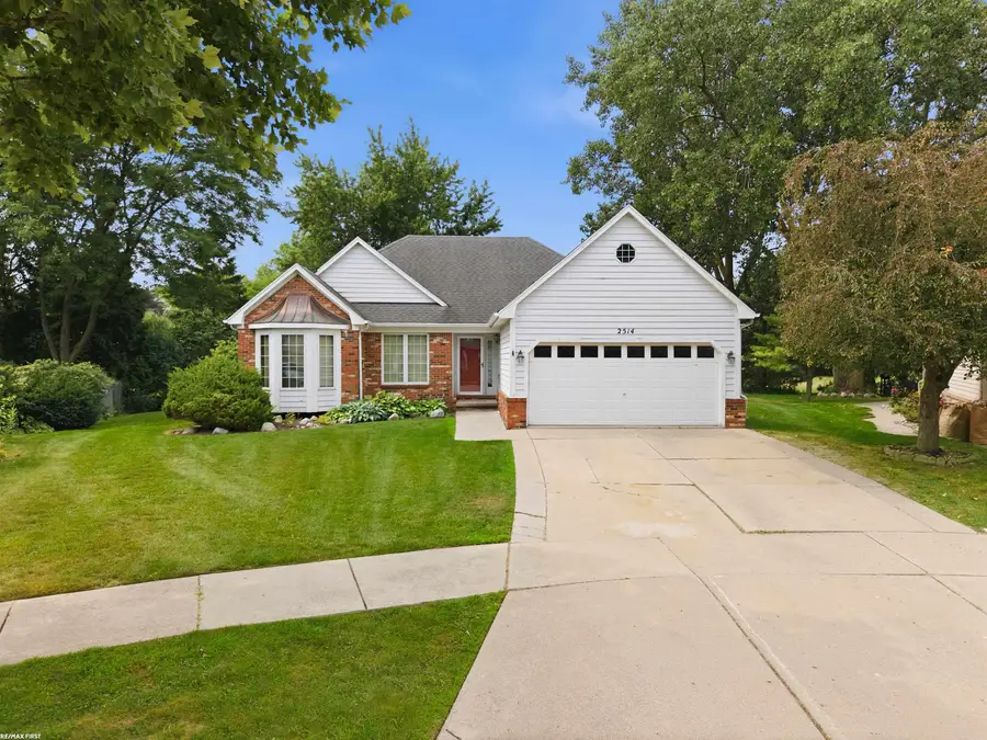 2514 Portobello DR, Troy, MI 48083 - #2
