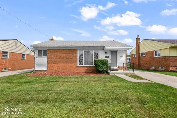21313 Tanglewood ST, StClairShores, MI 48082