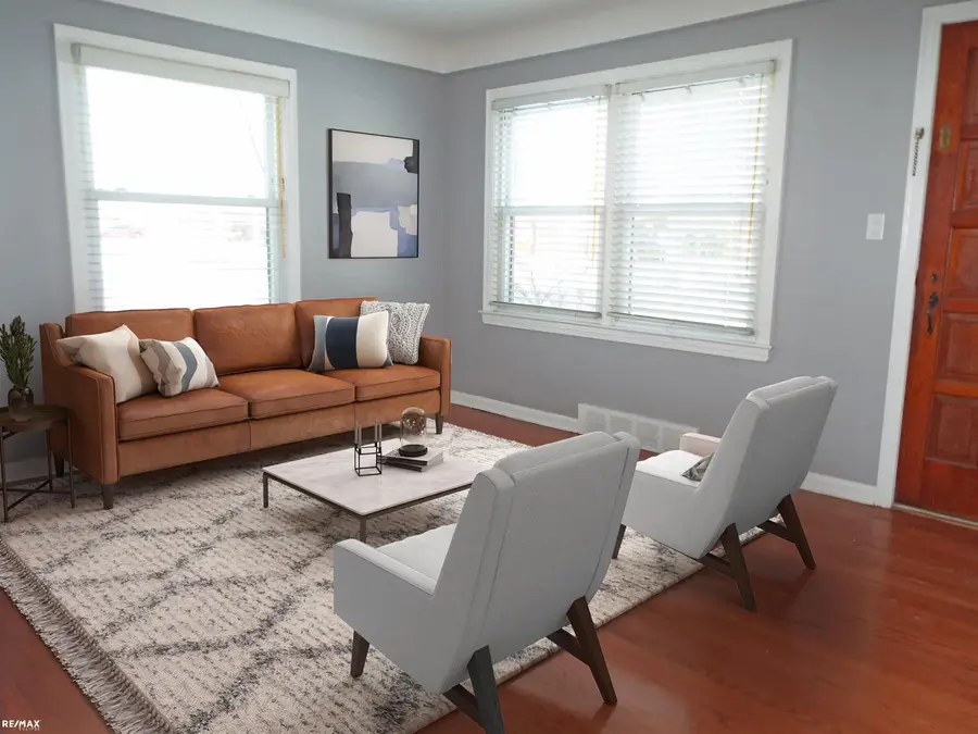 21102 Lancaster ST, Harper Woods, MI 48225 - #3