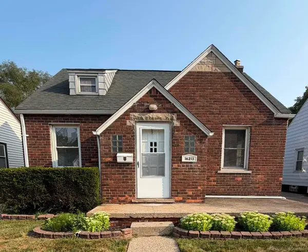 16213 Forest AVE, Eastpointe, MI 48021