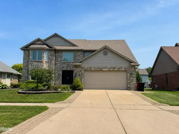 46654 West Ridge DR, Macomb, MI 48044