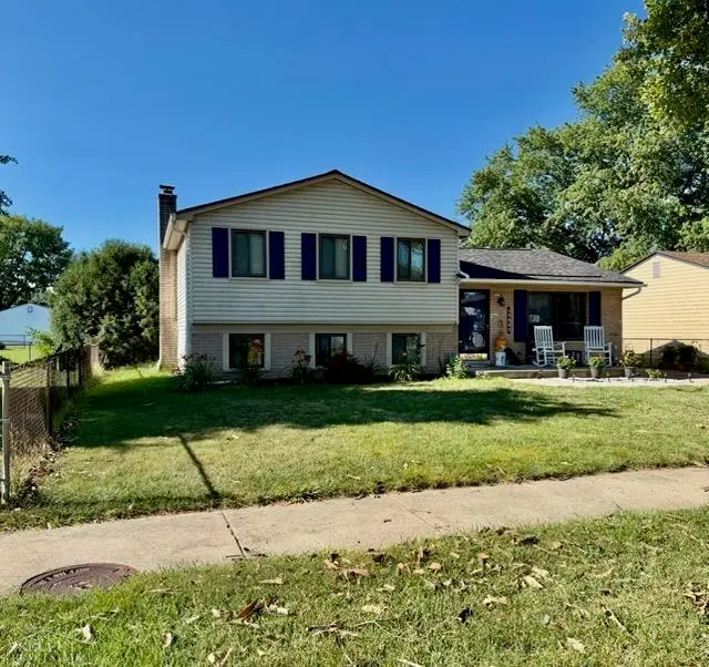15046 Annapolis DR, Sterling Heights, MI 48313 - #3