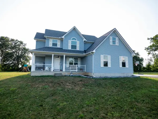 73153 Castle, Armada, MI 48005