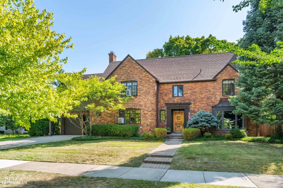 440 University PL, Grosse Pointe, MI 48230 - #1
