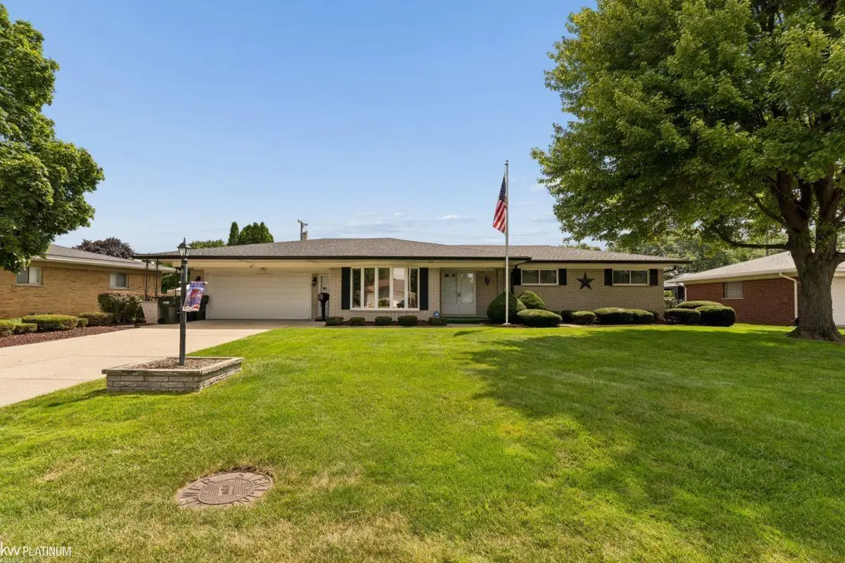 37344 Ruth DR, Sterling Heights, MI 48312 - #1