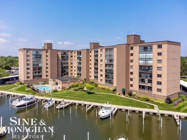 34432 Jefferson Unit 6 AVE, HarrisonTownship, MI 48045