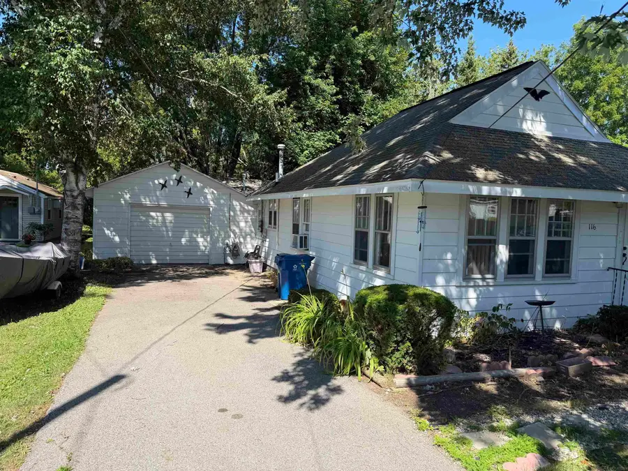 116 Flora AVE, Houghton Lake, MI 48629 - #2