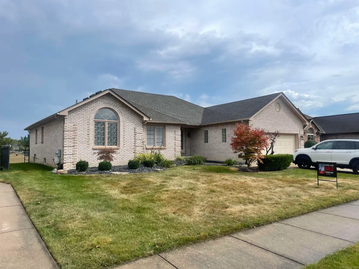 50262 Barrett DR, Macomb, MI 48044 - #1