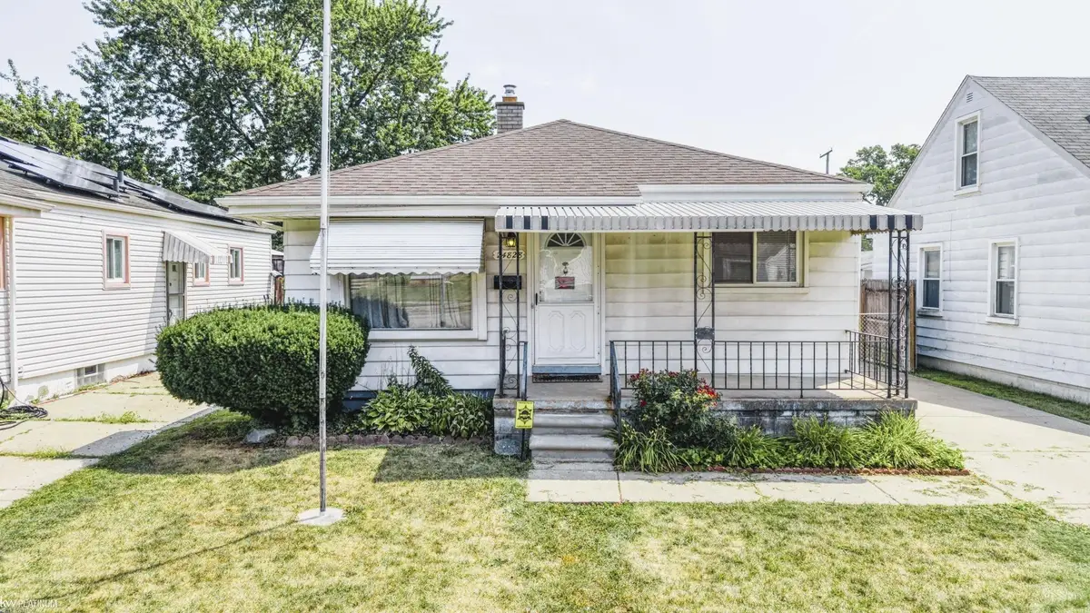 24828 Laetham AVE, Eastpointe, MI 48021 - #1