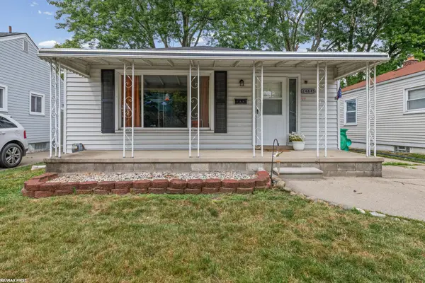 24845 Lambrecht Ave RD, Eastpointe, MI 48021