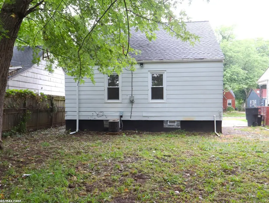 18954 Kingsville ST, Detroit, MI 48225 - #3