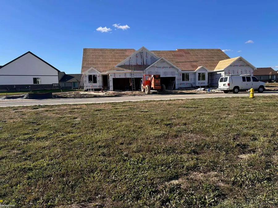 48282 Frangrove LN, Chesterfield, MI 48051 - #2