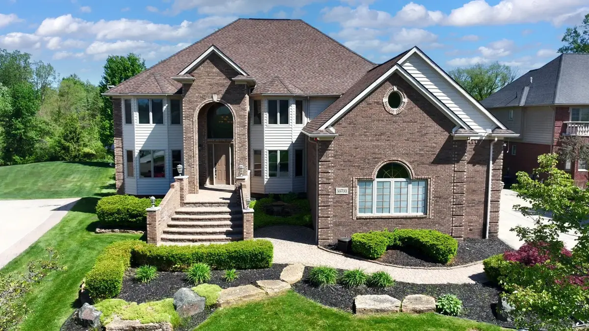 55733 Whitney CT, Shelby, MI 48315 - #1