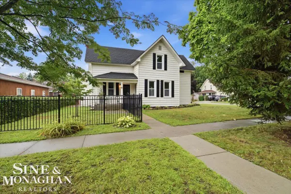 1015 Cass RD, St, MI 48079