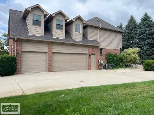 8140 Orchardview DR, Washington, MI 48095 - #2