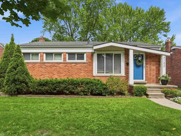 3132 Maplewood AVE, RoyalOak, MI 48073