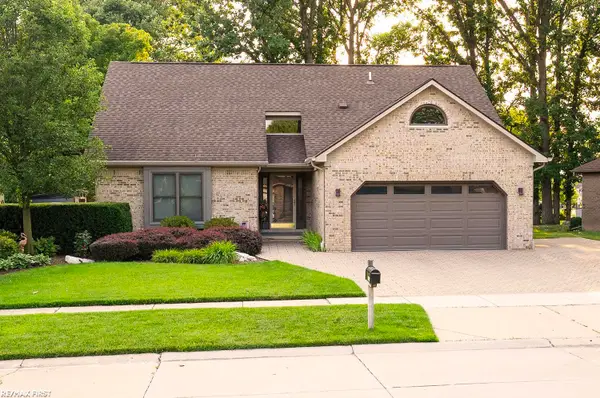 48315 Walden RD, Macomb, MI 48044