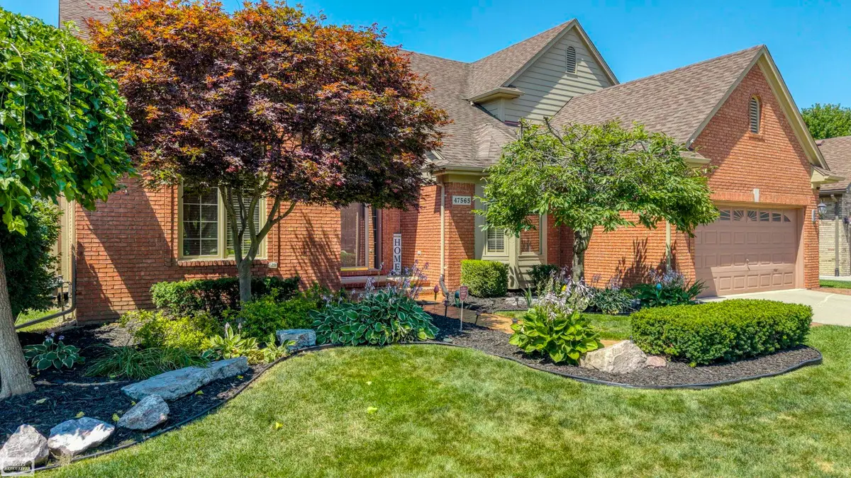 47565 Woodberry Estates DR, Macomb, MI 48044 - #1