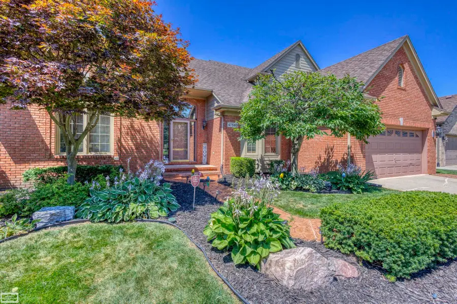 47565 Woodberry Estates DR, Macomb, MI 48044 - #2