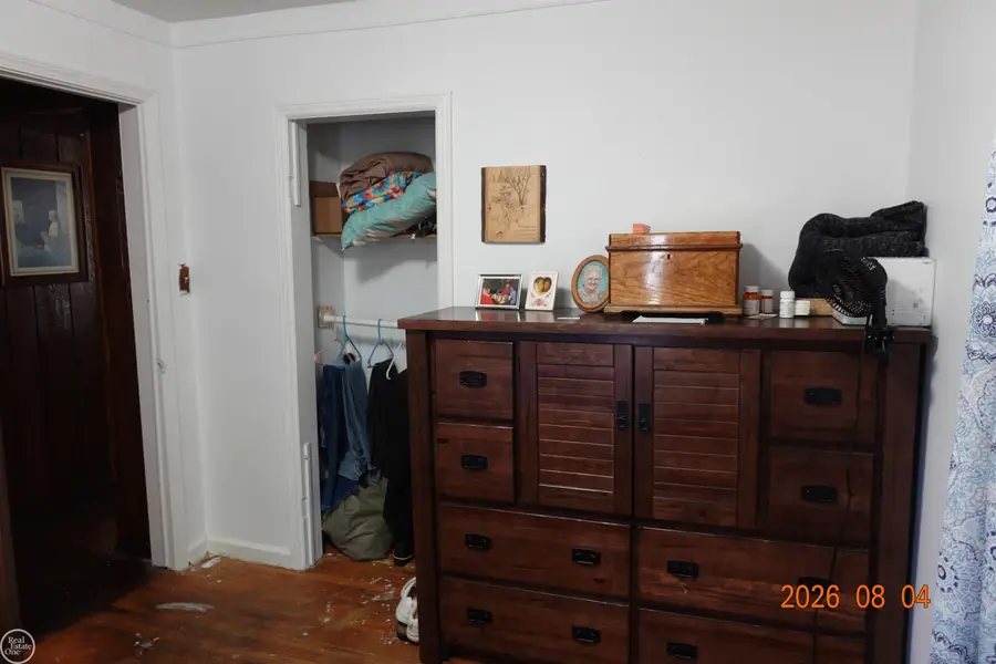 528 E coy AVE, Hazel Park, MI 48030 - #3