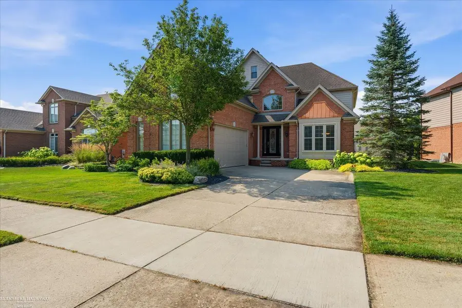 16080 Harvest Spring LN, Macomb, MI 48042 - #3