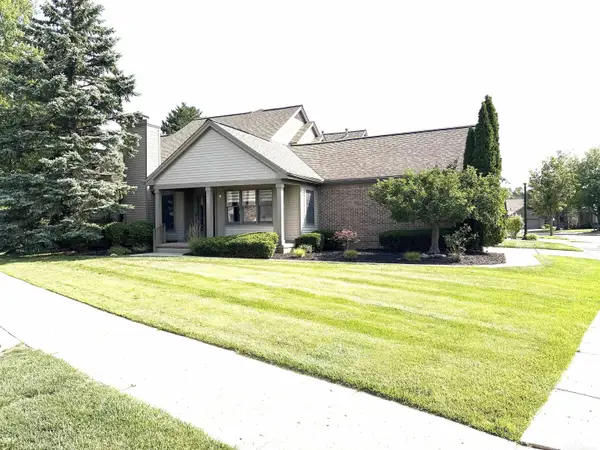 561 Galen CIR, AnnArbor, MI 48103