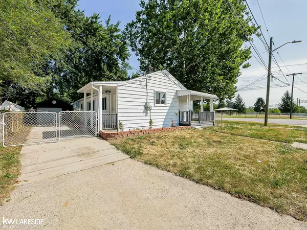 31434 Alcona CT, Westland, MI 48186