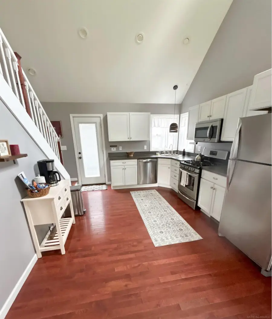 8824 North ST, Vassar, MI 48768 - #2