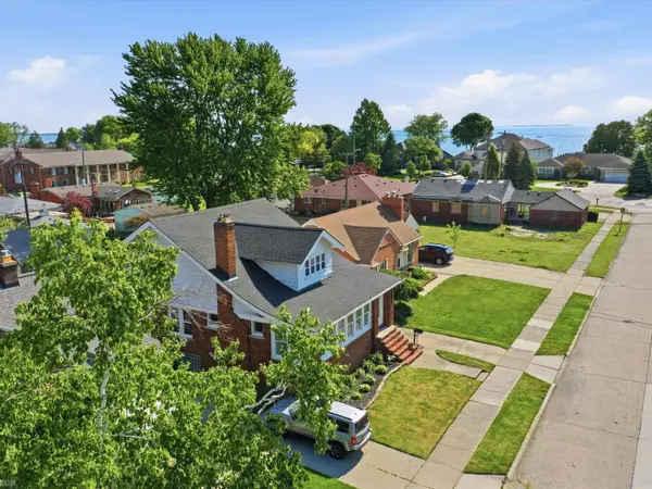 22823 Visnaw ST, StClairShores, MI 48081